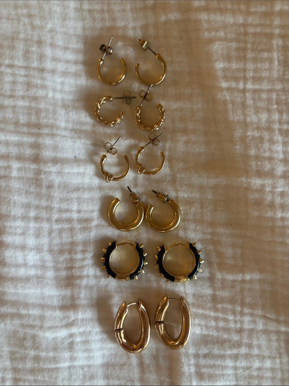 Gold & Black Hoop Earrings Set Like New